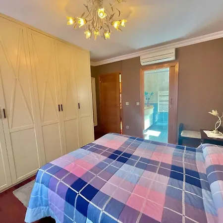 Apartment Katorse , 2 , 2 Banos Y Ascensor *