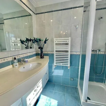 Katorse , 2 , 2 Banos Y Ascensor * Bermeo