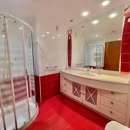 Katorse , 2 , 2 Banos Y Ascensor * Bermeo